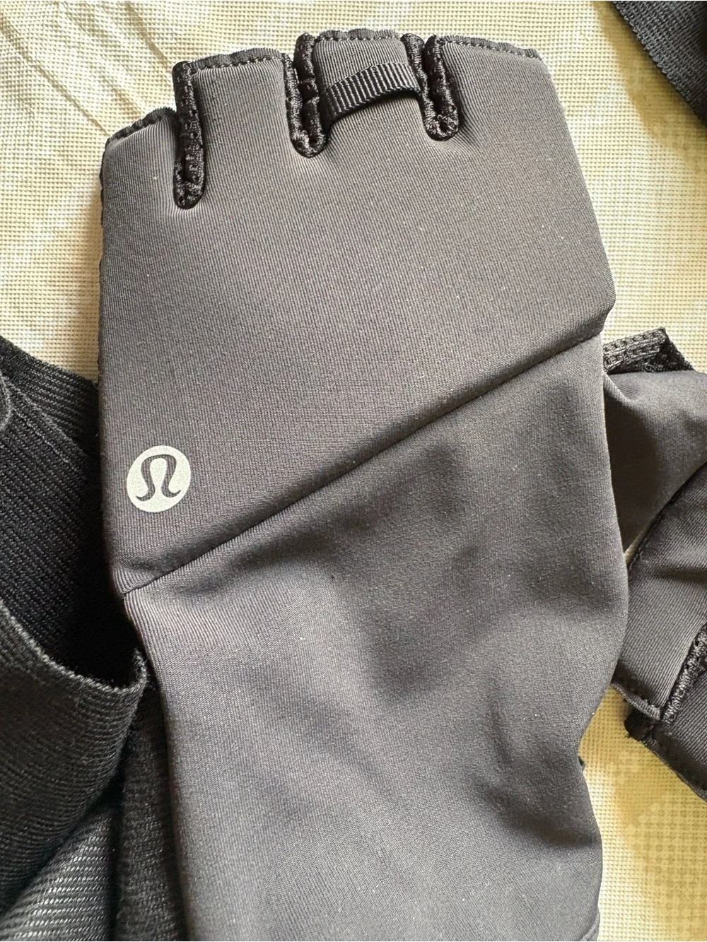 lululemon athletica Black Fingerless Workout Gloves
